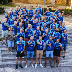 De nouveaux maillots pour le Cyclo Sport Villefranchois